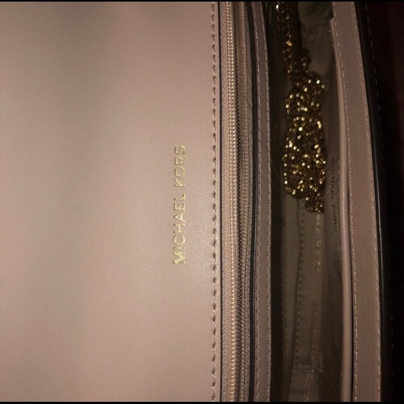 😍BRAND NEW MICHAEL KORS CLUTCH 💥 - Picture 5 of 6